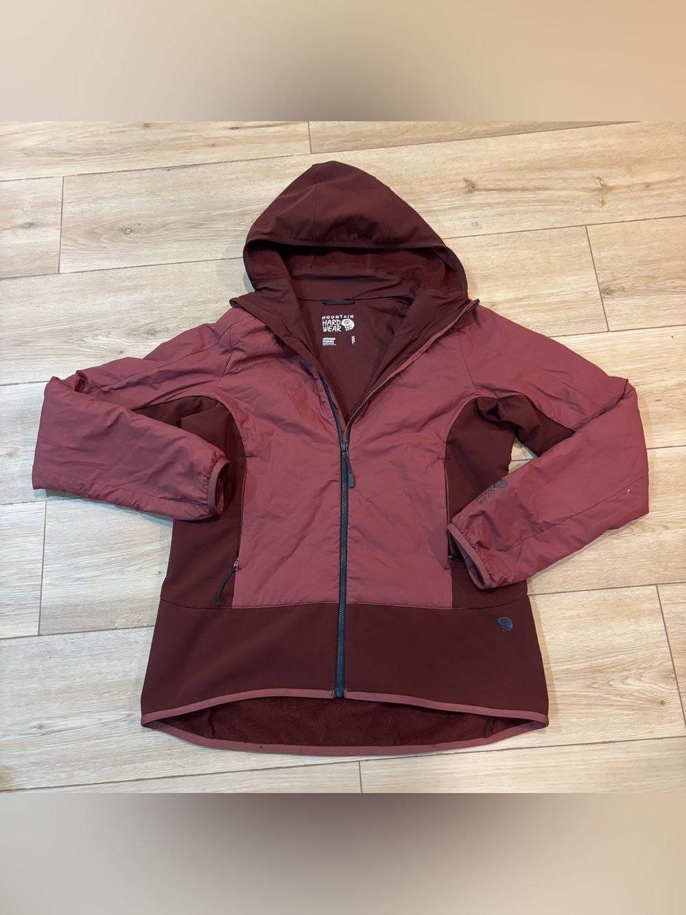 Mountain Hardwear Kor Strata Jacket Womens Small Red Hooded Pertex Primaloft S